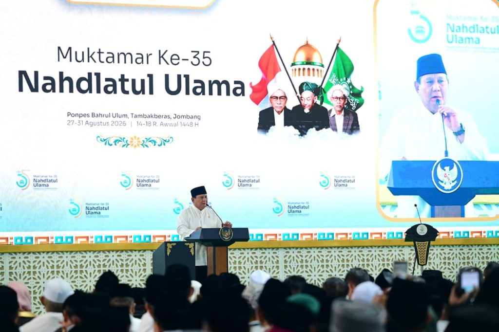 Presiden RI Prabowo Bersama Menteri KMP Hadir di Muktamar ke-35 NU Tambakberas Jombang Pidato Presiden RI Prabowo Subiyanto dalam pembukaan Muktamar ke-35 NU di pusat PP Bahrul Ulum Tambakberas Jombang. (bpmi setpres/muchlis jr)