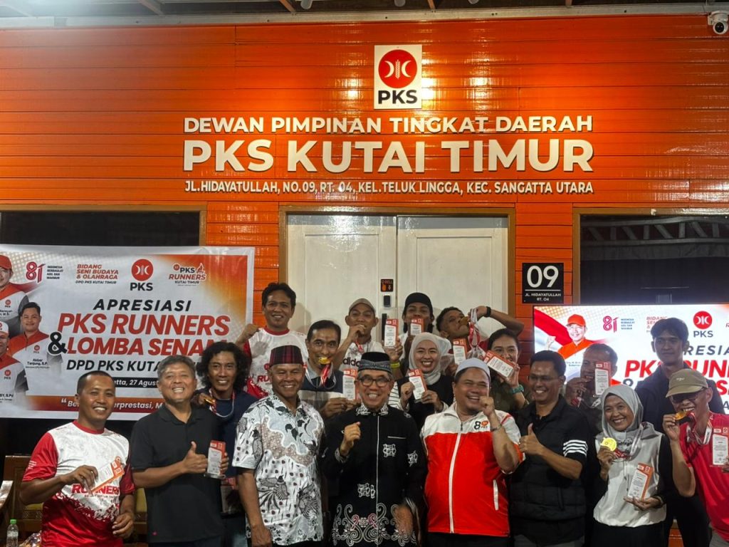 Runner Kaltim Juara Umum PKS Runner 81K Jakarta Peserta PKS Runner 81-Kilometer Independence Day Run yang digelar di DKI Jakarta hadir di DPD PKS Kutim, Kamis (27/8/2026) (Ft: DPD PKS Kutim)