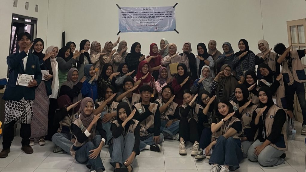 Mahasiswa PKM-B FPIK UB Latih PKK Desa Ngijo Olah Ikan Nila dengan Konsep Nir-Limbah TPM Bahari FPIK UB menggelar pelatihan pengolahan hasil perikanan dan strategi pemasaran bagi PKK Desa Ngijo, Kecamatan Karangploso, Kabupaten Malang, Jawa Timur, Minggu (26/7/2026). (Dok.FPIK UB)