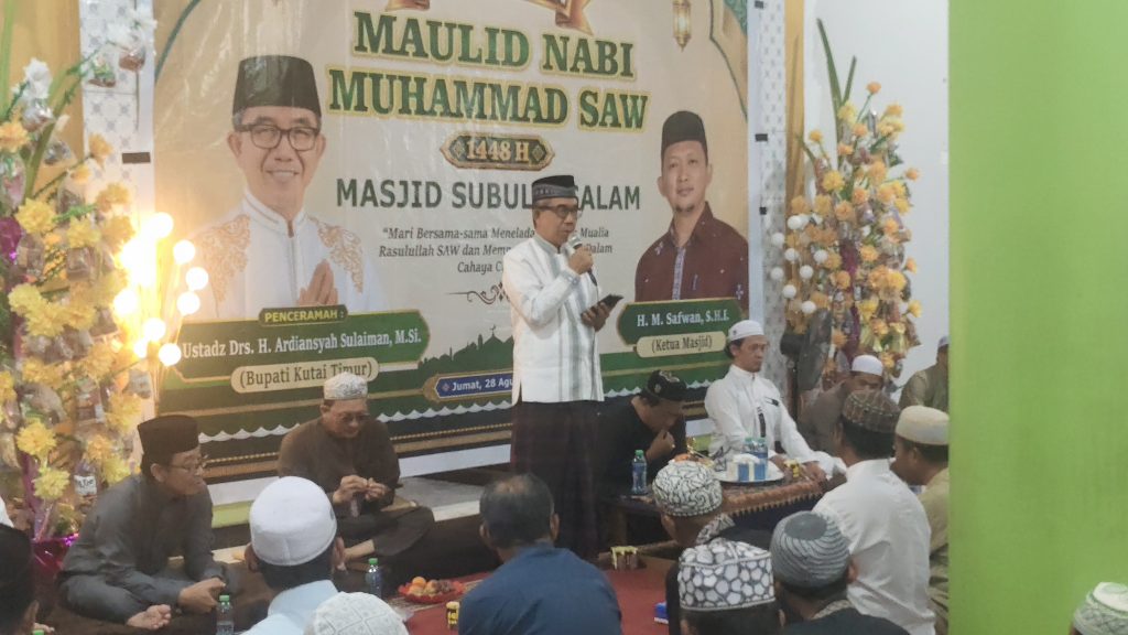 Bupati Ardiansyah Sulaiman Ajak Warga Kutim Teladani Akhlak Rasul Bupati Ardiansyah Sulaiman sampaikan ceramah dalam peringatan Maulid Muhammad SAW di Masjid Subulussalam