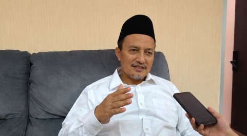 Saeful Rizal: Sekolah Jangan Jual LKS, Dorong E-Book Sekretaris Komisi A DPRD Kota Bontang, Saeful Rizal, saat ditemui di Kantor Komisi A DPRD Kota Bontang