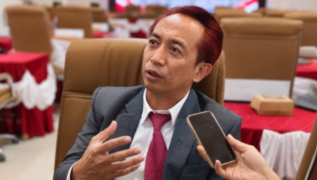 Soroti Wisata Bahari Usai Insiden Kapal Kandas, Rustam Dorong Penguatan Regulasi Keselamatan Kapal Anggota DPRD Kota Bontang dari Fraksi Golkar, Rustam