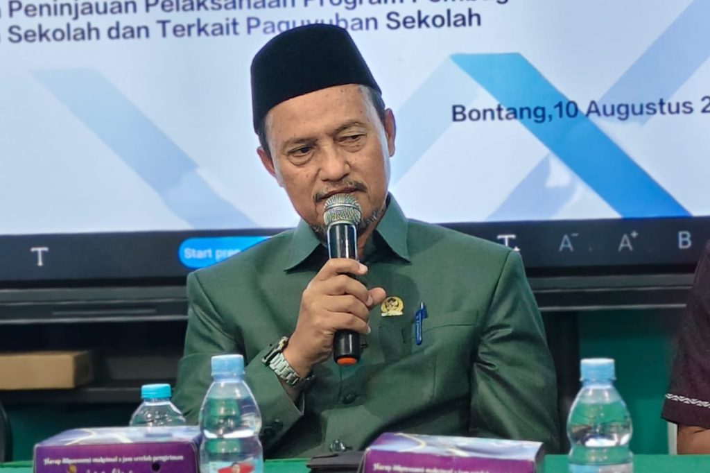 Saeful Rizal Minta SDN 002 Maksimalkan Bantuan Pemkot Komisi A DPRD Kota Bontang, Saeful Rizal, saat berkunjung ke SDN 002 Bontang Selatan pada Senin (10/8/2026)
