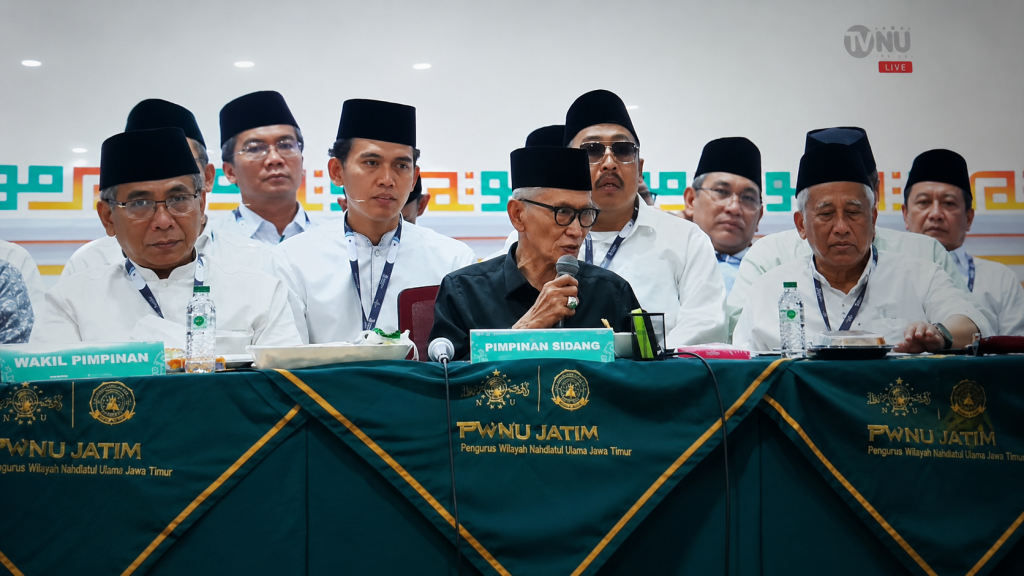 PBNU 2021–2026 Demisioner, Gus Yahya: Amanat Insyaallah Telah Kami Tunaikan Pernyataan sikap demisioner disampaikan para petinggi PBNU 2021-2026 di hadapan para muktamirin.