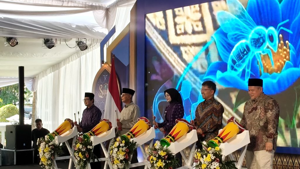 SYIAR 2026 Perkuat Ekonomi Syariah Digital Mataraman SYIAR 2026 berlangsung di kompleks Balai Kota Kediri, Jumat (4/9/2026) (Dr/GOnews.id)