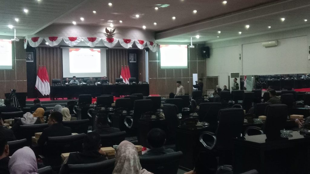 Fraksi Demokrat-Pks Keras Pertanyakan Silpa Dalam Pandangan Fraksi. Jum'at 4/9/2026.