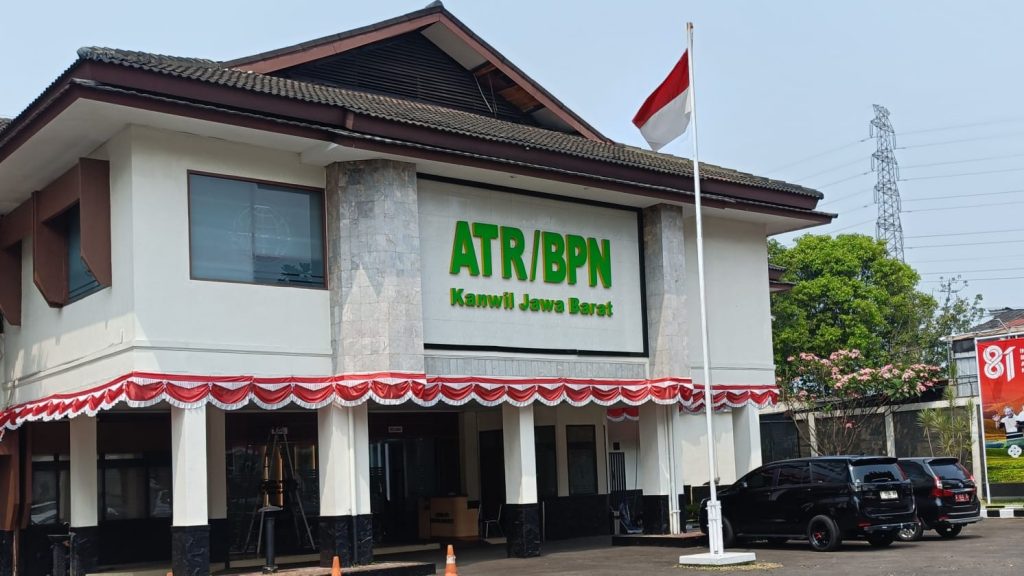 Dugaan Pungli BPN Bekasi Disorot, Kakanwil Jabar Bungkam Kantor Wilayah BPN Jawa Barat Foto: Pahala Simanjuntak /GOnews.ID