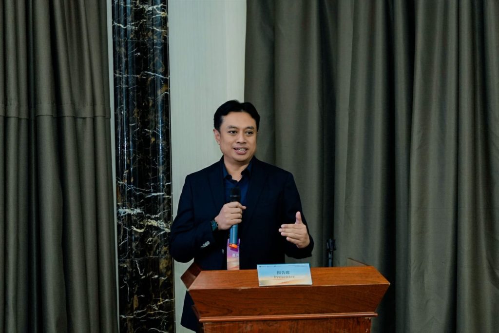 Indonesia Bawa Kajian DAS Brantas ke Forum UNESCO-IHP Asia Pasifik Prof. Andi Kurniawan memaparkan hasil kajiannya di hadapan peserta forum International Hydrological Programme (IHP) UNESCO tingkat Asia dan Pasifik.