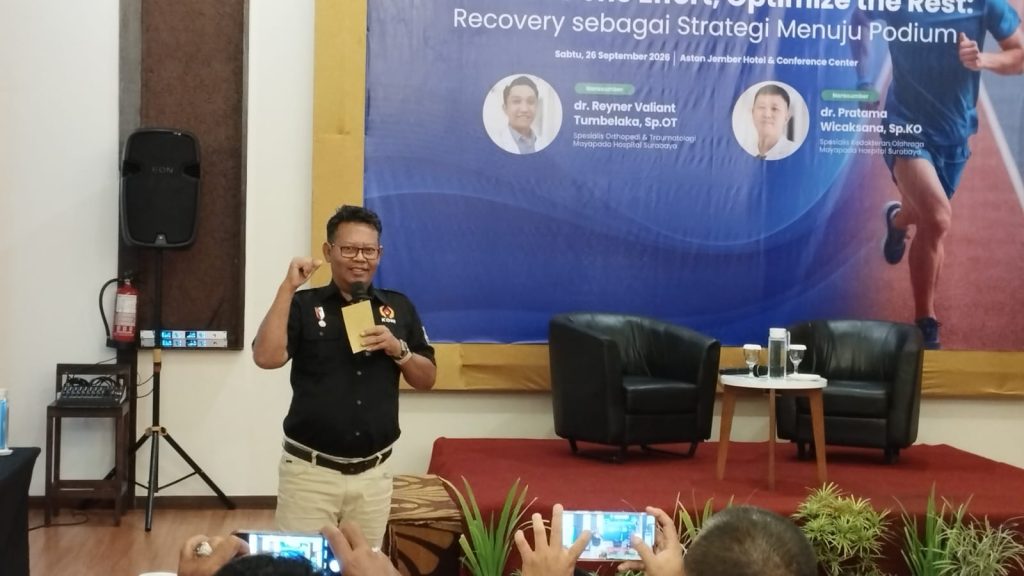 Recovery Jadi Kunci Menuju Podium, KONI Jember Gandeng Mayapada Hospital Ketua Koni Jember Ervan Friambodo saat memberikan sambutan. Foto Edi Mulyono