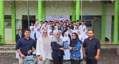 Tim DOKAR FPIK UB, PSPK UB dan Yayasan NARASEA Kembangkan Handbook Edukasi Iklim Berbasis Ekosistem Pesisir untuk Siswa SMA di Bali dan Malang Tim DOKAR 2026 FPIK Universitas Brawijaya bersama PSPK UB, Yayasan NARASEA, guru, dan siswa berfoto bersama dalam kegiatan uji coba handbook edukasi perubahan iklim berbasis ekosistem pesisir