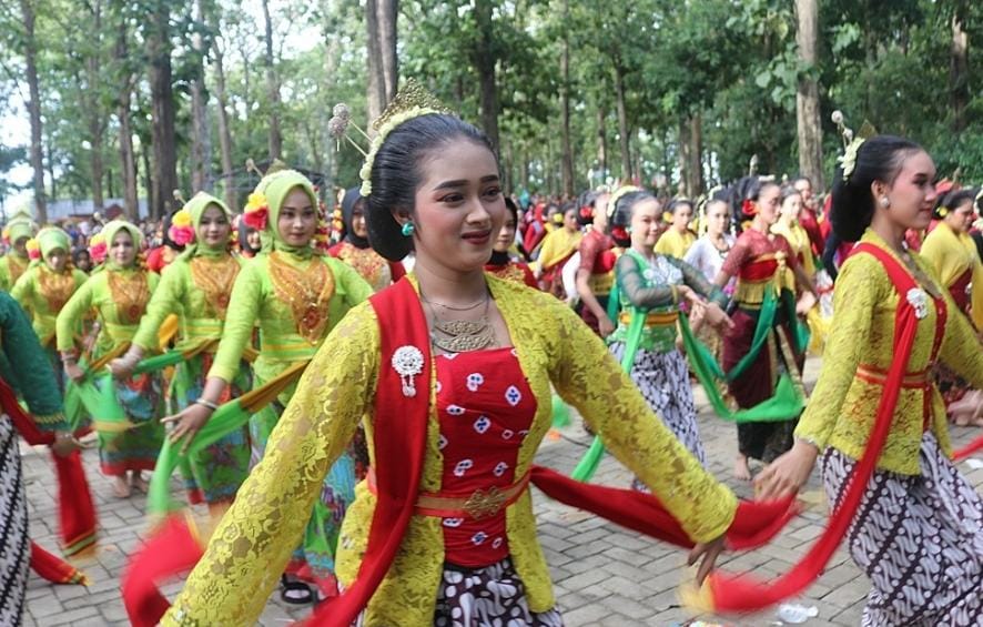 Detak Seribu Langkah di Goa Terawang: Blora Culture Festival 2026, Ketika Seni Meruntuhkan Batas Wilayah Acara Blora Culture Festival (BCF) 2026 kembali hadir untuk tahun ketiga berturut-turut di Blora (GOnews.id)