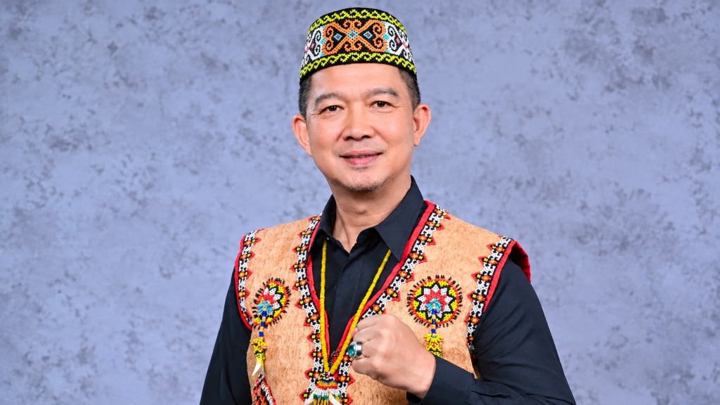 Ketua Dewan Adat Dayak (DAD) Kalimantan Timur (Kaltim), Viktor Yuan,